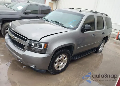 2008 Chevrolet Tahoe Ls z USA, uszkodzony, nr VIN 1GNFC13C38R235956